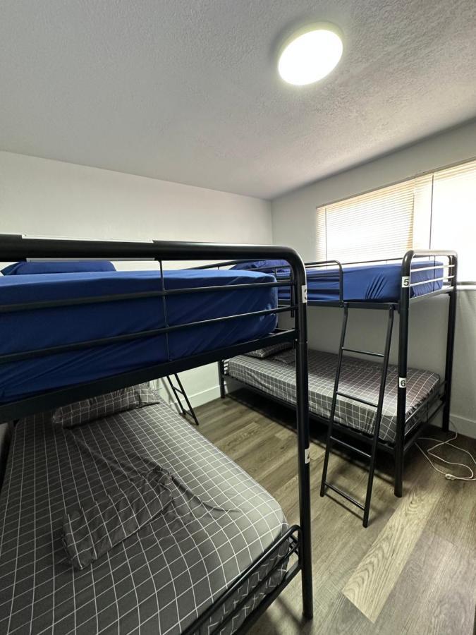 Wynwood Beds Hostel ไมอามี ภายนอก รูปภาพ