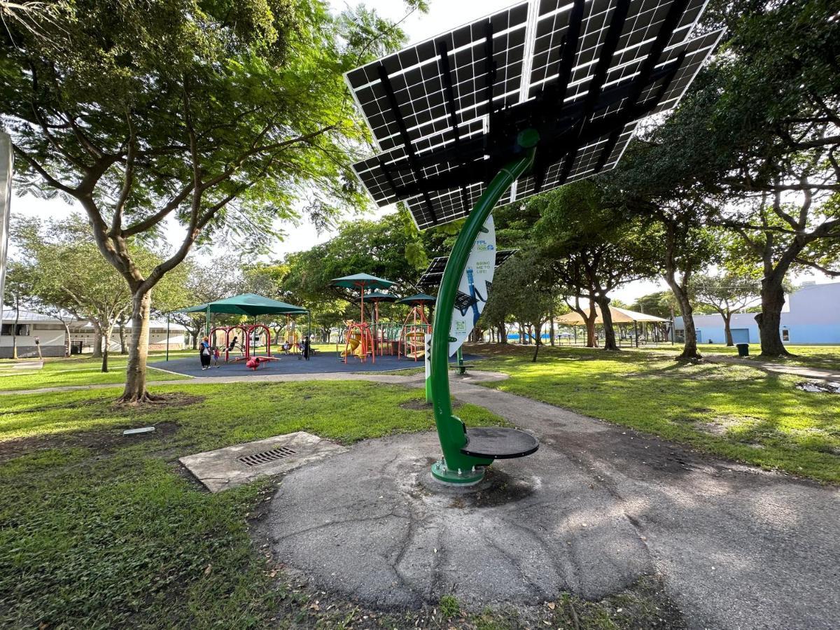 Wynwood Beds Hostel ไมอามี ภายนอก รูปภาพ
