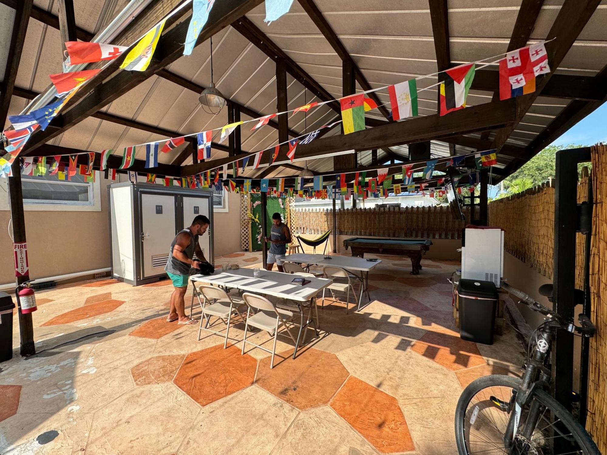 Wynwood Beds Hostel ไมอามี ภายนอก รูปภาพ